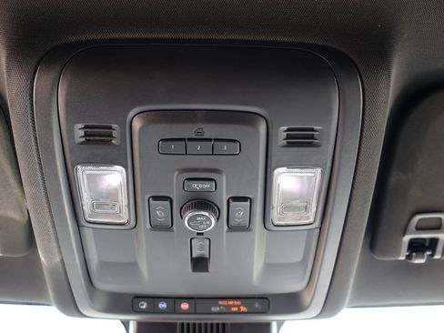 Used 2023 Chevrolet Tahoe Premier image 52