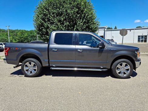 Used 2018 Ford F150 XLT w/ Equipment Group 302A Luxury AWD/4WD image 8