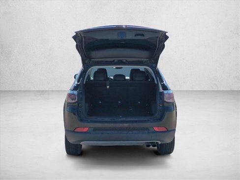 Used 2022 Jeep Compass Limited image 6