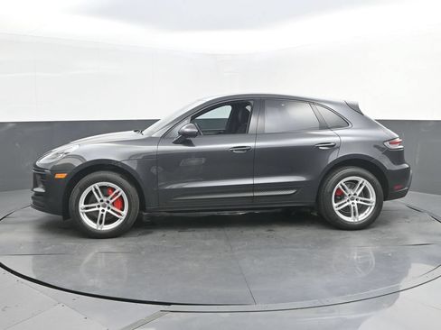 Certified 2023 Porsche Macan AWD/4WD image 2