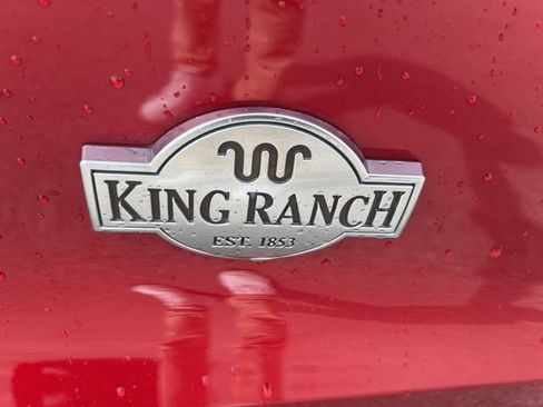 Used 2023 Ford Explorer King Ranch image 8