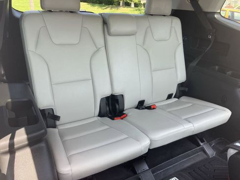 Used 2023 Kia Telluride SX Prestige AWD/4WD image 37