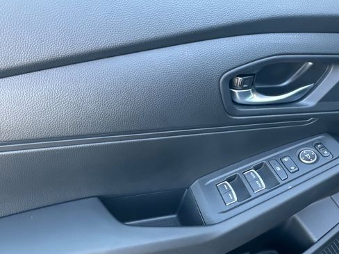 Certified 2025 Honda Accord LX image 11