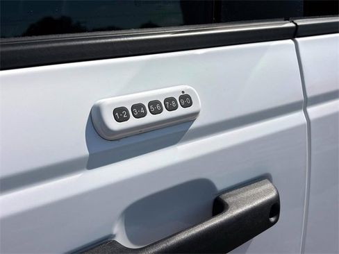 Used 2023 Ford Bronco Raptor image 9