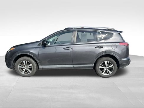 Used 2017 Toyota RAV4 XLE w/ Plus Extra Value Package AWD/4WD image 2
