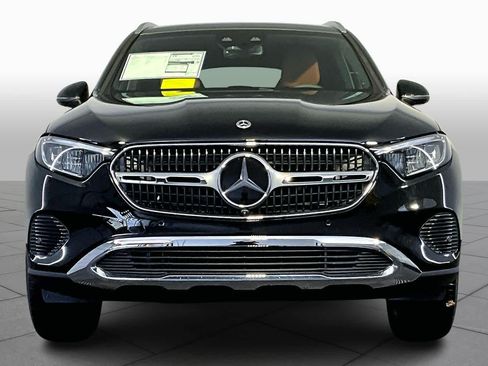 New 2026 Mercedes-Benz GLC 300 4MATIC image 2