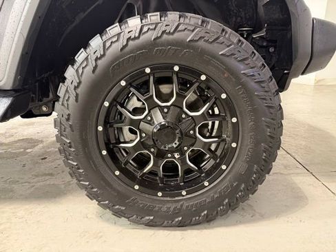 Used 2021 Jeep Wrangler Unlimited Sport AWD/4WD image 31