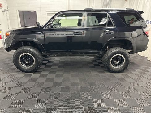 Used 2016 Toyota 4Runner Trail image 7
