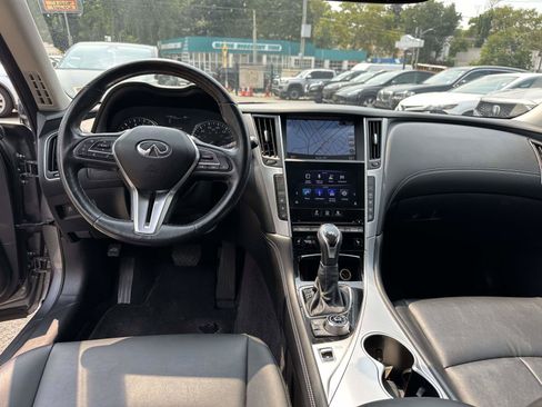 Used 2019 INFINITI Q50 Luxe w/ Essential Package (3.0T Luxe) AWD/4WD image 20