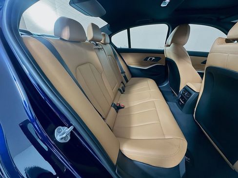 Used 2025 BMW 330i Sedan w/ Convenience Package image 29