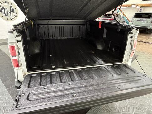 Used 2010 Ford F150 XLT AWD/4WD image 6