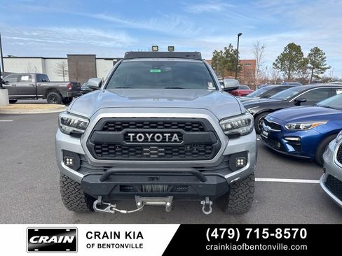 Used 2021 Toyota Tacoma TRD Off-Road image 5