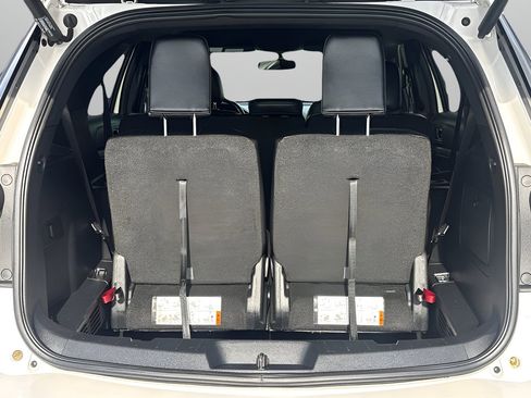 Used 2016 Ford Explorer XLT w/ Equipment Group 202A image 30