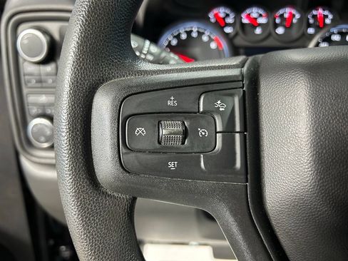 Used 2022 Chevrolet Silverado 1500 Custom Trail Boss AWD/4WD image 21
