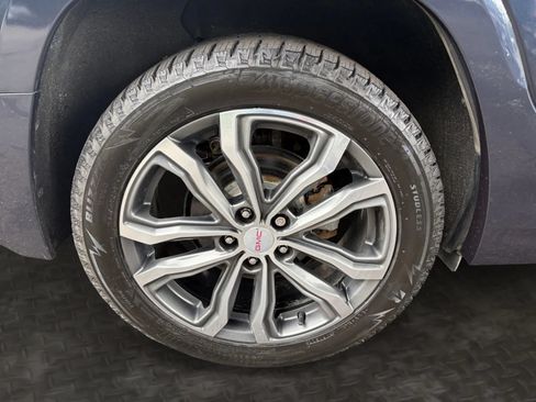 Used 2019 GMC Terrain Denali w/ GMC Pro Grade Package AWD/4WD image 39