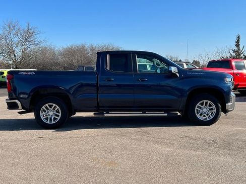 Used 2022 Chevrolet Silverado 1500 LT image 46