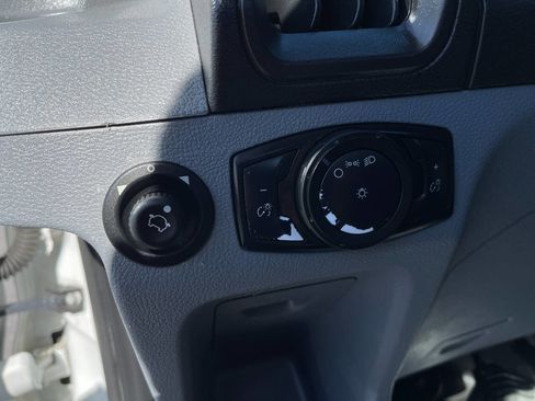 Used 2018 Ford Transit 250 138 image 10