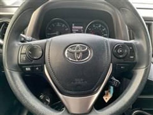 Used 2018 Toyota RAV4 LE w/ All Weather Liner Package image 21