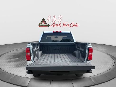 Used 2017 Chevrolet Silverado 1500 W/T AWD/4WD image 16