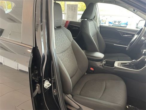 Used 2023 Toyota RAV4 XLE image 18
