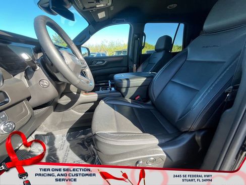 Used 2025 GMC Yukon Denali image 10