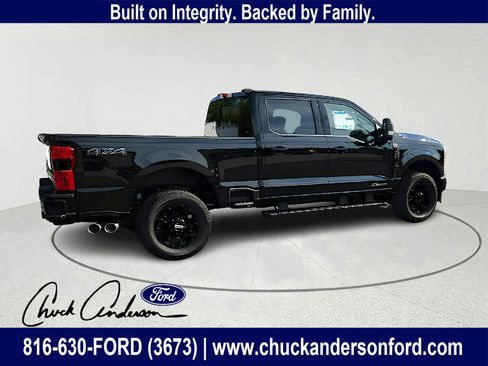 New 2026 Ford F250 Lariat w/ Black Appearance Package image 7