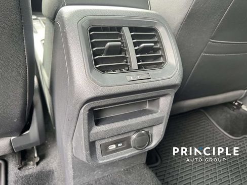 Used 2023 Volkswagen Tiguan SE FWD image 28