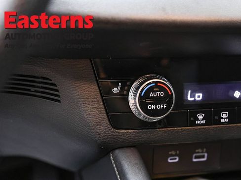 Used 2024 Mitsubishi Outlander SE AWD/4WD image 20