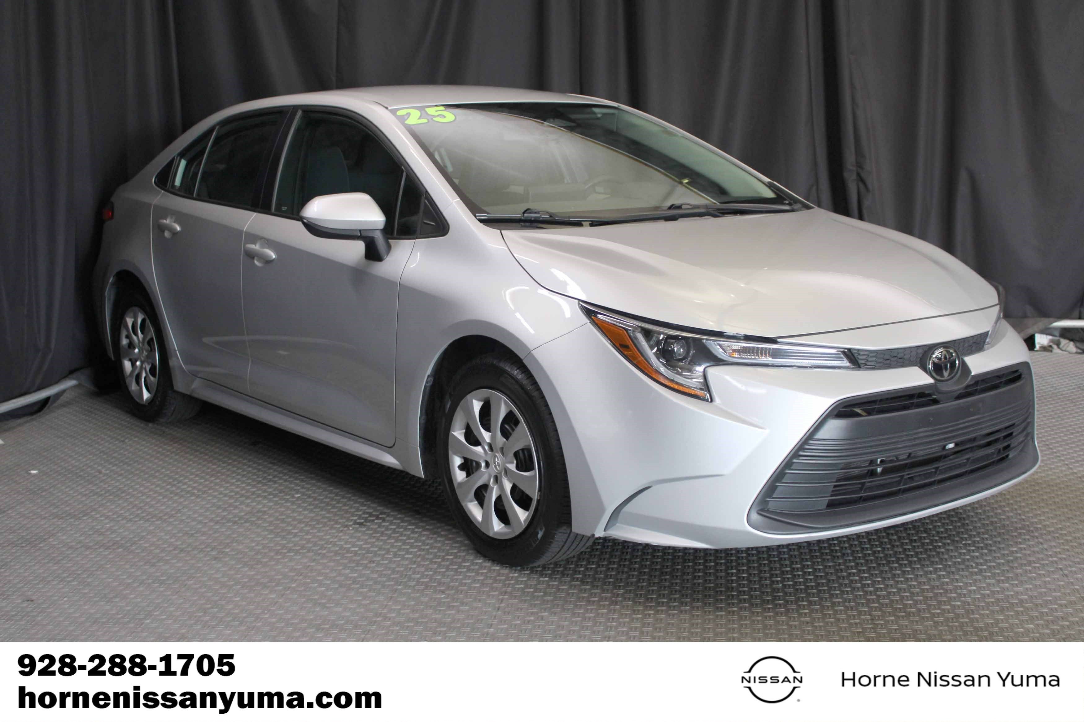 Used 2025 Toyota Corolla LE FWD image 1