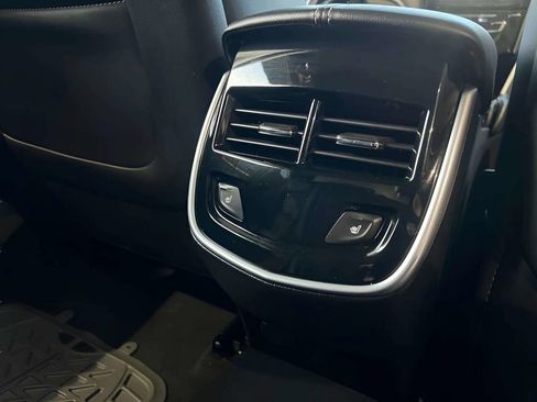 Used 2017 Cadillac XTS Luxury FWD image 14