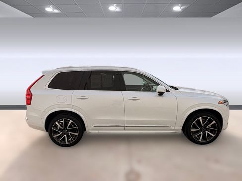Certified 2024 Volvo XC90 B5 Plus w/ Protection Package Premier image 8