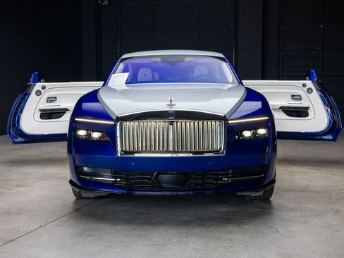 Used 2024 Rolls-Royce Spectre w/ Spectre Launch Package AWD/4WD image 6