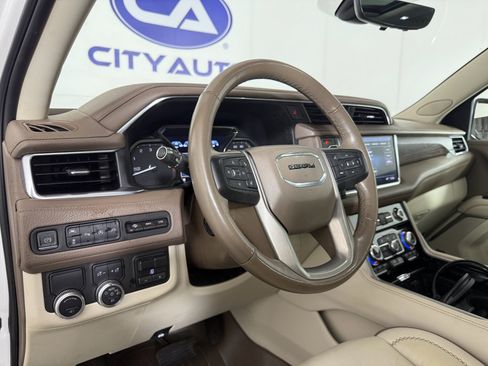 Used 2021 GMC Yukon XL Denali w/ Denali Ultimate Package image 20