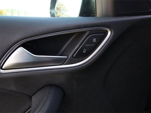 Used 2018 Audi Q3 2.0T Premium image 14