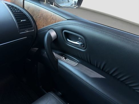 Used 2021 Nissan Armada SL w/ Captain's Chairs Package RWD image 17