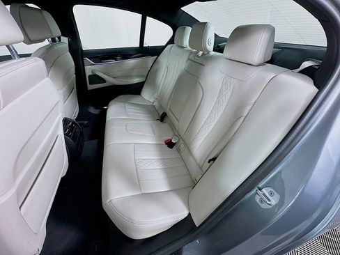 Used 2023 BMW 530i w/ Premium Package RWD image 25