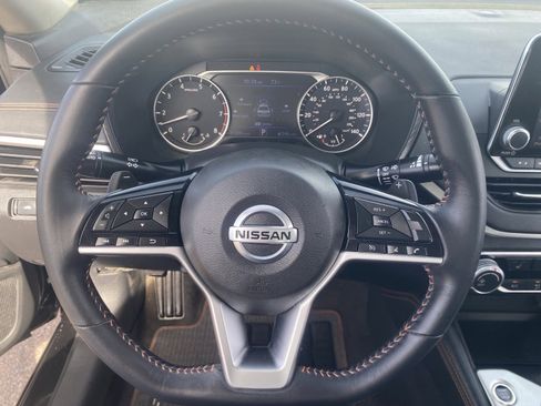 Certified 2021 Nissan Altima 2.5 SR w/ SR Premium Package image 24