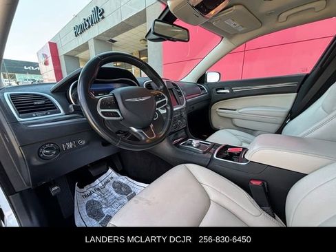 Used 2019 Chrysler 300 Touring L w/ Quick Order Package 22F image 20