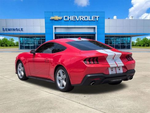 Used 2024 Ford Mustang Coupe RWD image 3