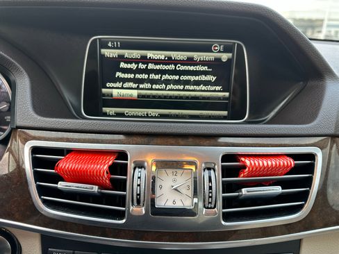 Used 2015 Mercedes-Benz E 350 Sedan image 32