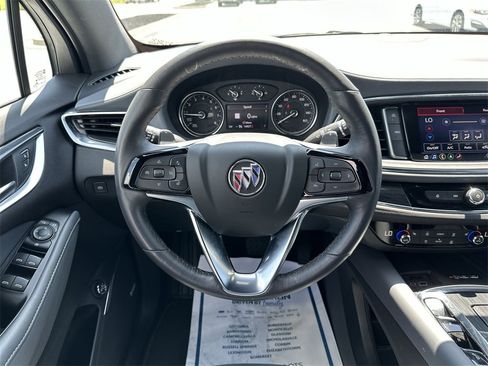 Used 2023 Buick Enclave Essence image 14