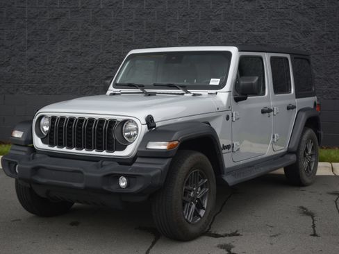 Used 2024 Jeep Wrangler Unlimited Sport AWD/4WD image 1