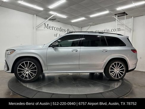 Used 2025 Mercedes-Benz GLS 450 4MATIC image 4