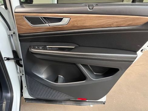 Used 2024 Volkswagen Atlas SE image 13