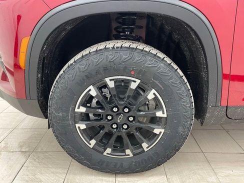 New 2026 Chevrolet Traverse Z71 w/ Driver Confidence Package image 7