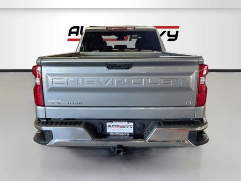 Used 2025 Chevrolet Silverado 1500 LT w/ LPO, Liner Protection Package AWD/4WD image 6