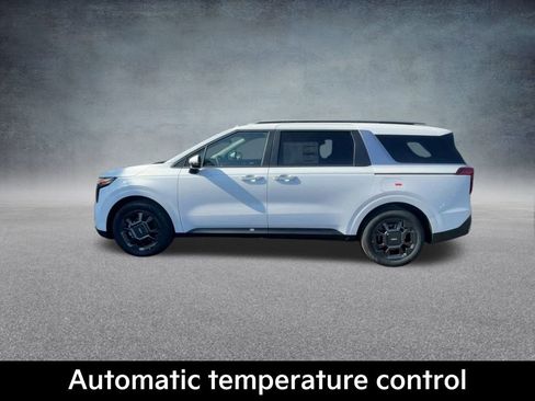 New 2026 Kia Carnival EX image 13