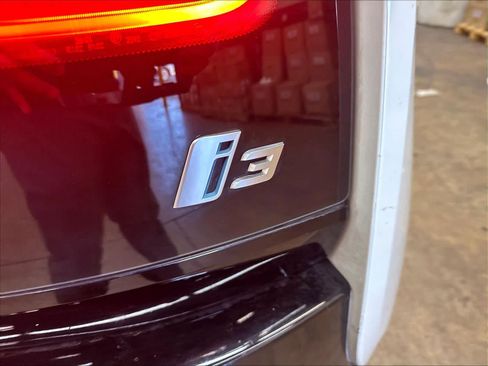 Used 2017 BMW i3 w/ Range Extender RWD image 11
