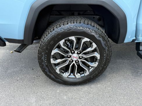New 2026 GMC Canyon Denali AWD/4WD image 11