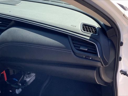 Used 2019 Honda Insight Touring image 17